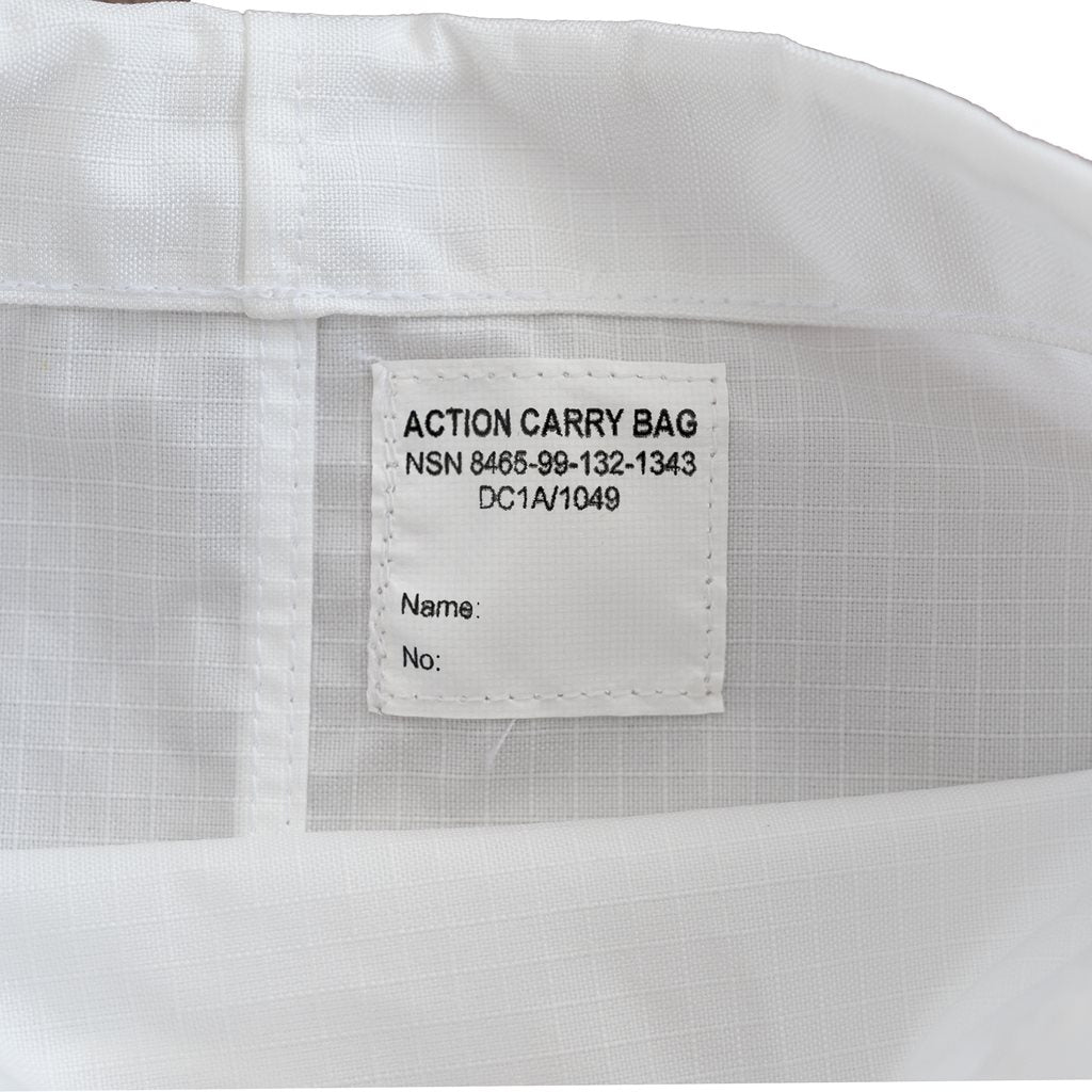 Bolsa Action Carry británica blanca usada por el ejército, con correa de transporte, dimensiones aprox. 46,5 x 44,5 cm