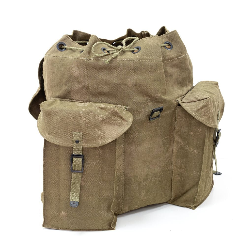 Mochila militar italiana San Marco Troop verde de lona usada, vista general