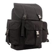 Mochila canvas OUTFITTER negra de lona con solapa, cierre de cordón y hebillas fastex, tres bolsillos exteriores