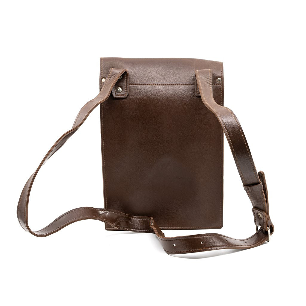 Bolsa bandolera RUMUNSKÁ de cuero sintético marrón oscuro para documentos