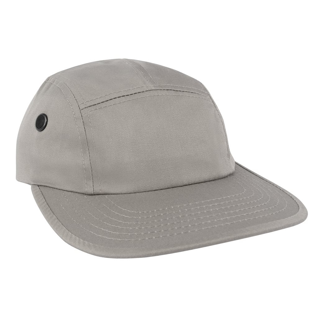 Gorra WOODLAND con dos orificios de ventilación laterales y correa de cuero ajustable