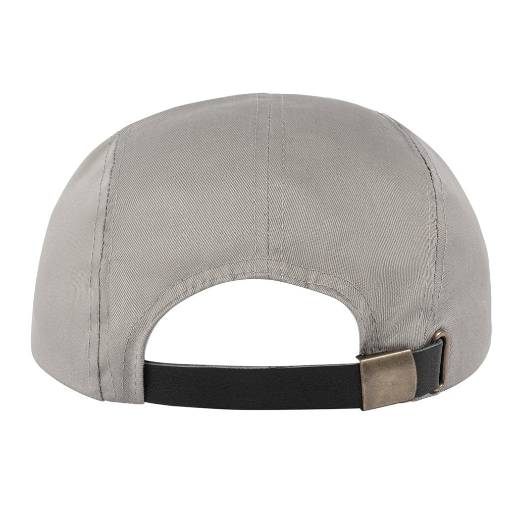 Gorra WOODLAND con dos orificios de ventilación laterales y correa de cuero ajustable