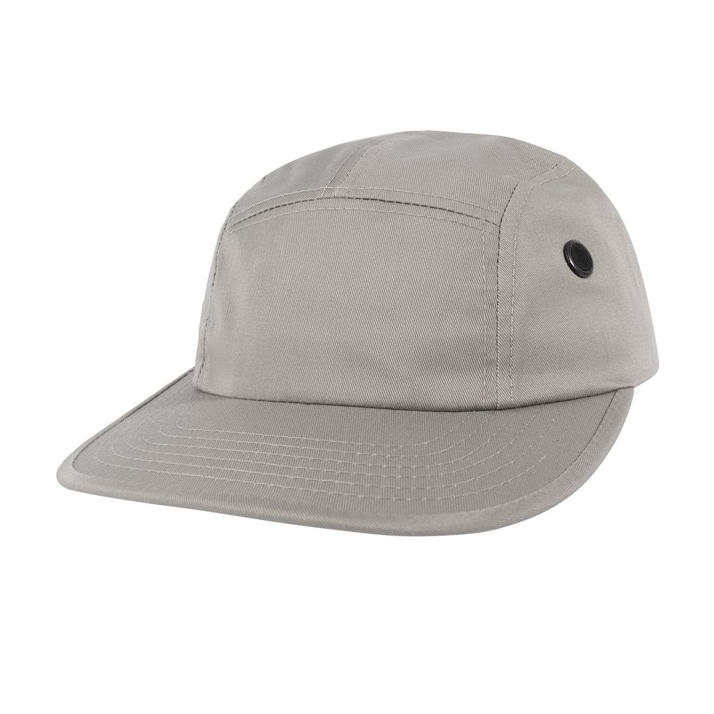 Gorra WOODLAND con dos orificios de ventilación laterales y correa de cuero ajustable