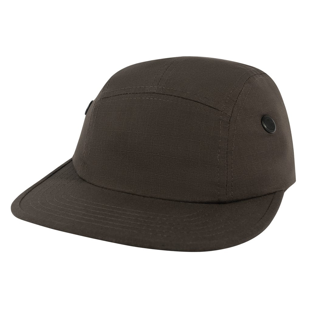 Gorra negra rip-stop con dos orificios de ventilación laterales y cierre ajustable