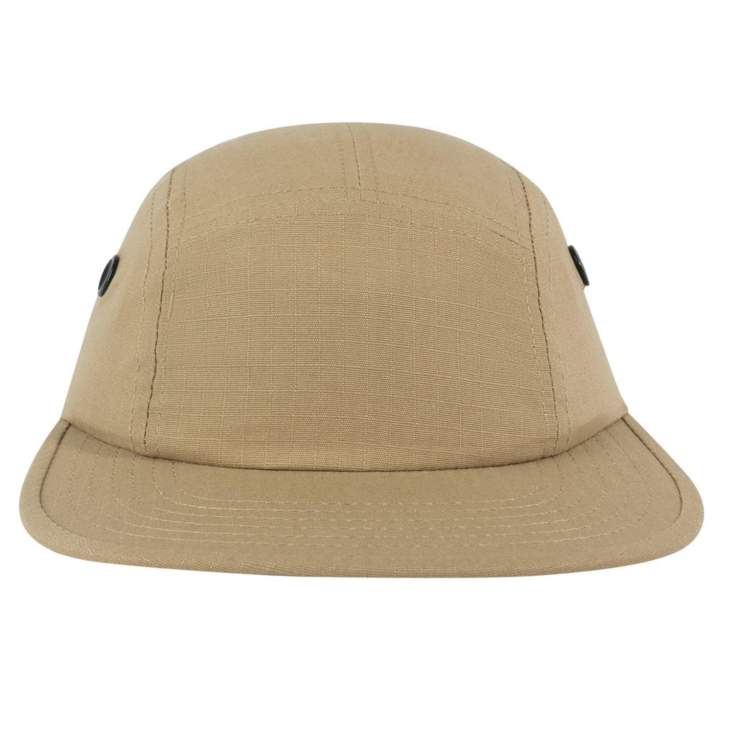 Gorra negra rip-stop con dos orificios de ventilación laterales y cierre ajustable