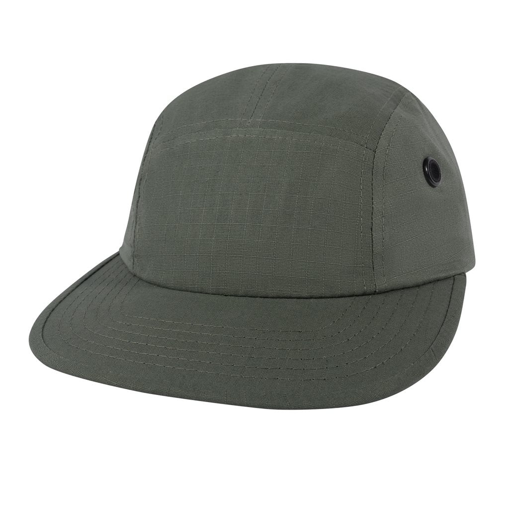 Gorra negra rip-stop con dos orificios de ventilación laterales y cierre ajustable