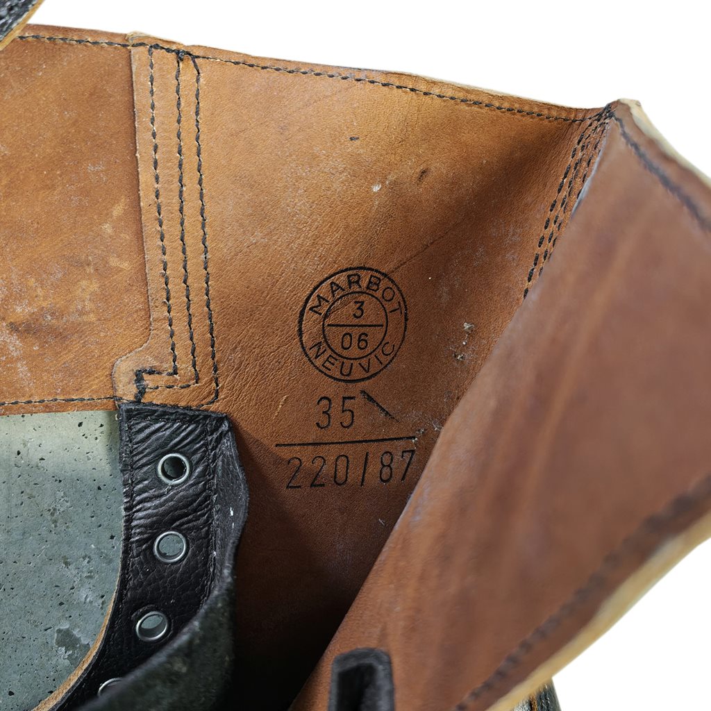 Botas francesas Old Kanady de cuero con hebillas, nuevas con posibles rozaduras por almacenamiento militar