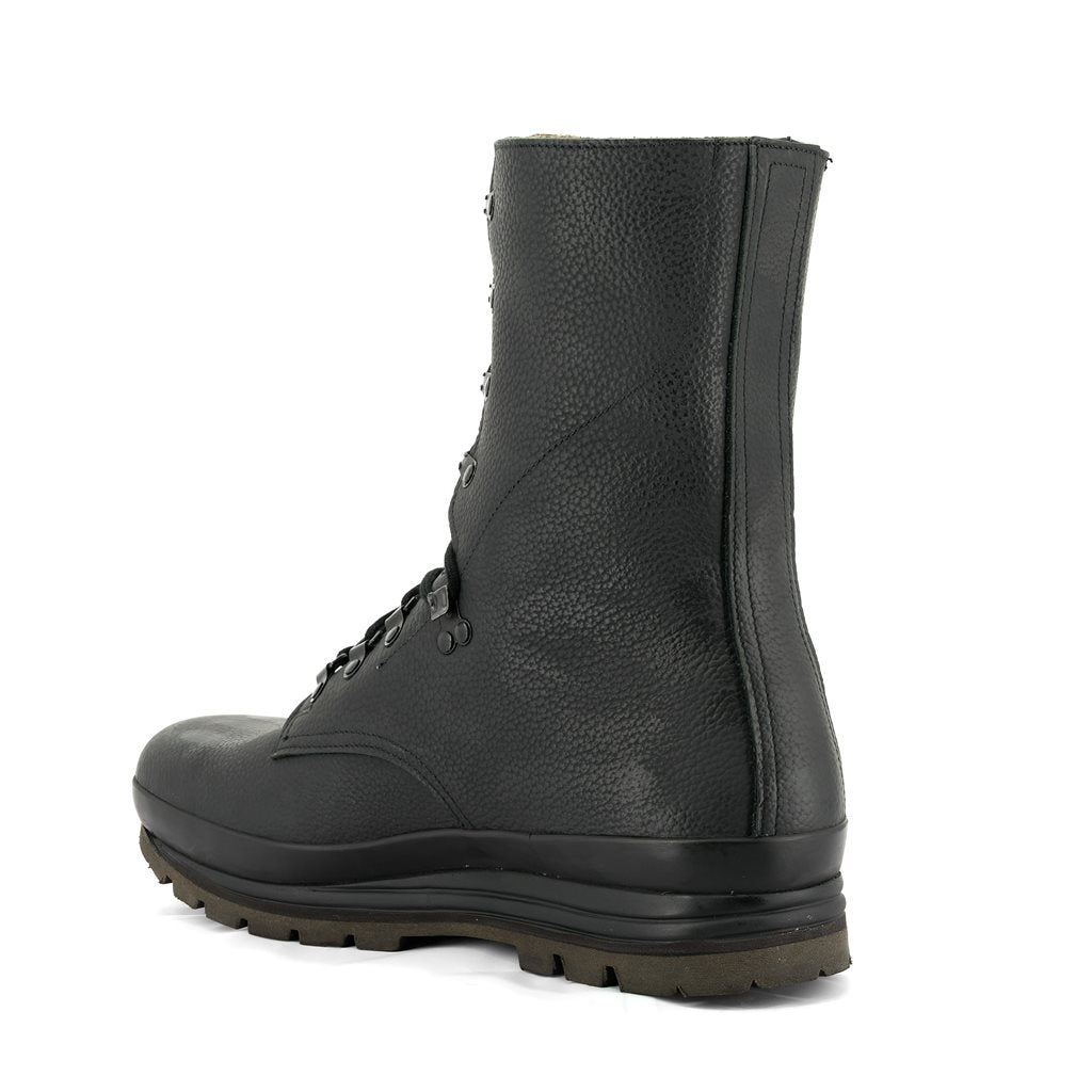 Botas M95 suizas altas de cuero - calzado militar robusto para terreno alpino