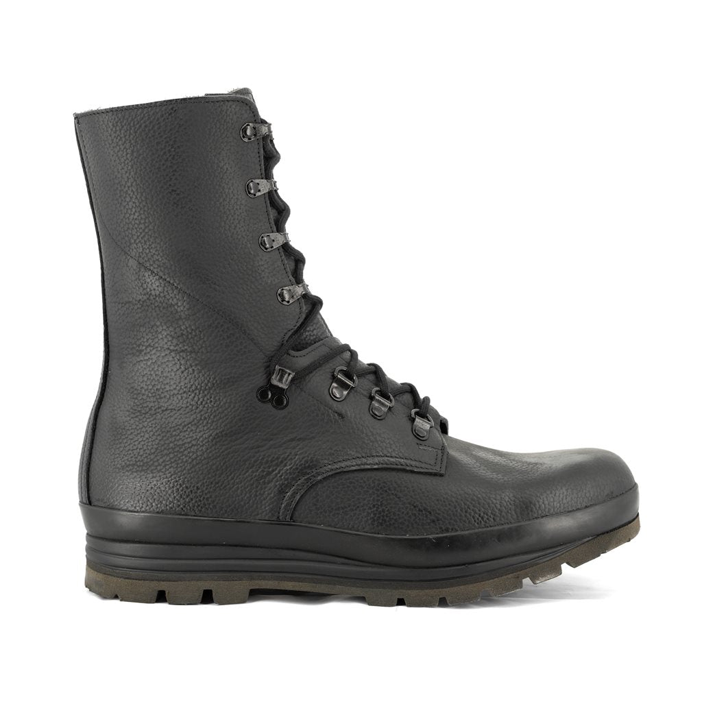 Botas M95 suizas altas de cuero - calzado militar robusto para terreno alpino