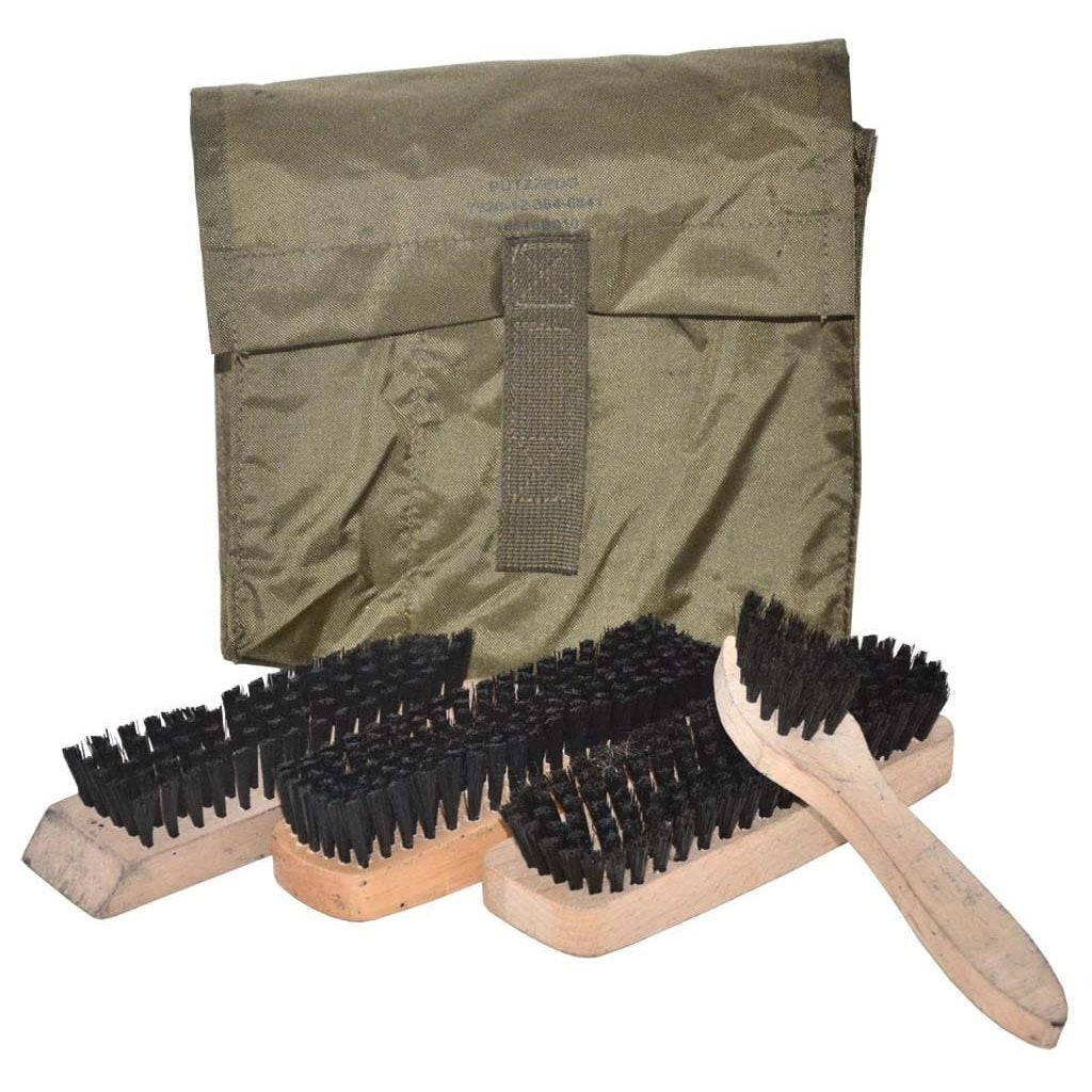 Set de cepillos para cuidado del calzado con funda de velcro (usado)