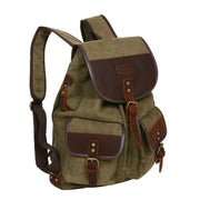 Mochila AIHKI verde con accesorios de cuero y dos bolsillos frontales
