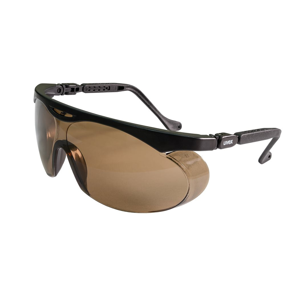 Gafas UVEX Skyper 2000 AČR con lentes ahumadas y funda protectora