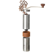 Molino manual CAMP de acero para café en grano, capacidad 50 g, muelas cerámicas