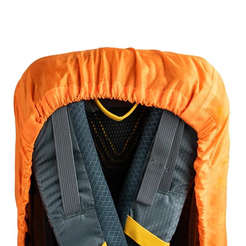 Cubierta impermeable negra para mochila 50–65 L