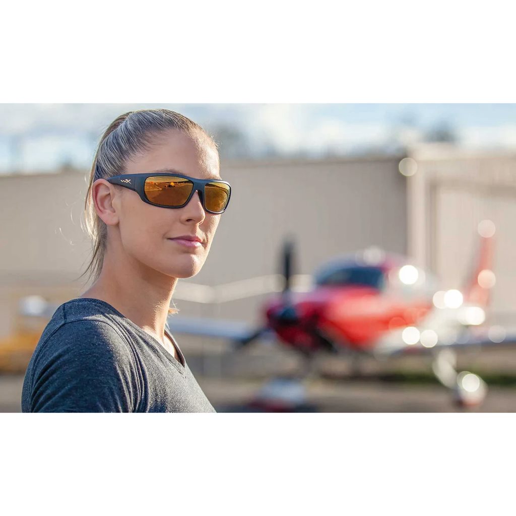 Gafas WX OMEGA CAPTIVATE marco negro lentes polarizadas bronce