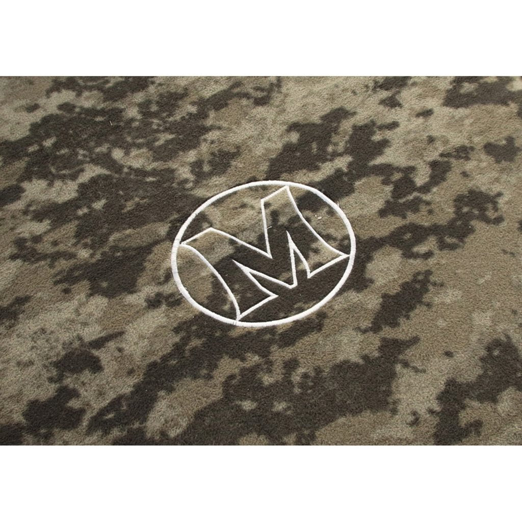 Camastro AIR 8 CamoCODE en camuflaje digital con colchón autohinchable, 220 x 90 cm