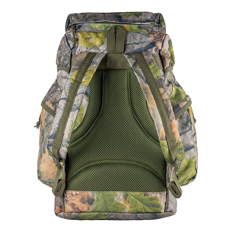 Mochila Bushcraft 25L camuflaje de caza, vista frontal con bolsillos laterales y cierre FASTEX