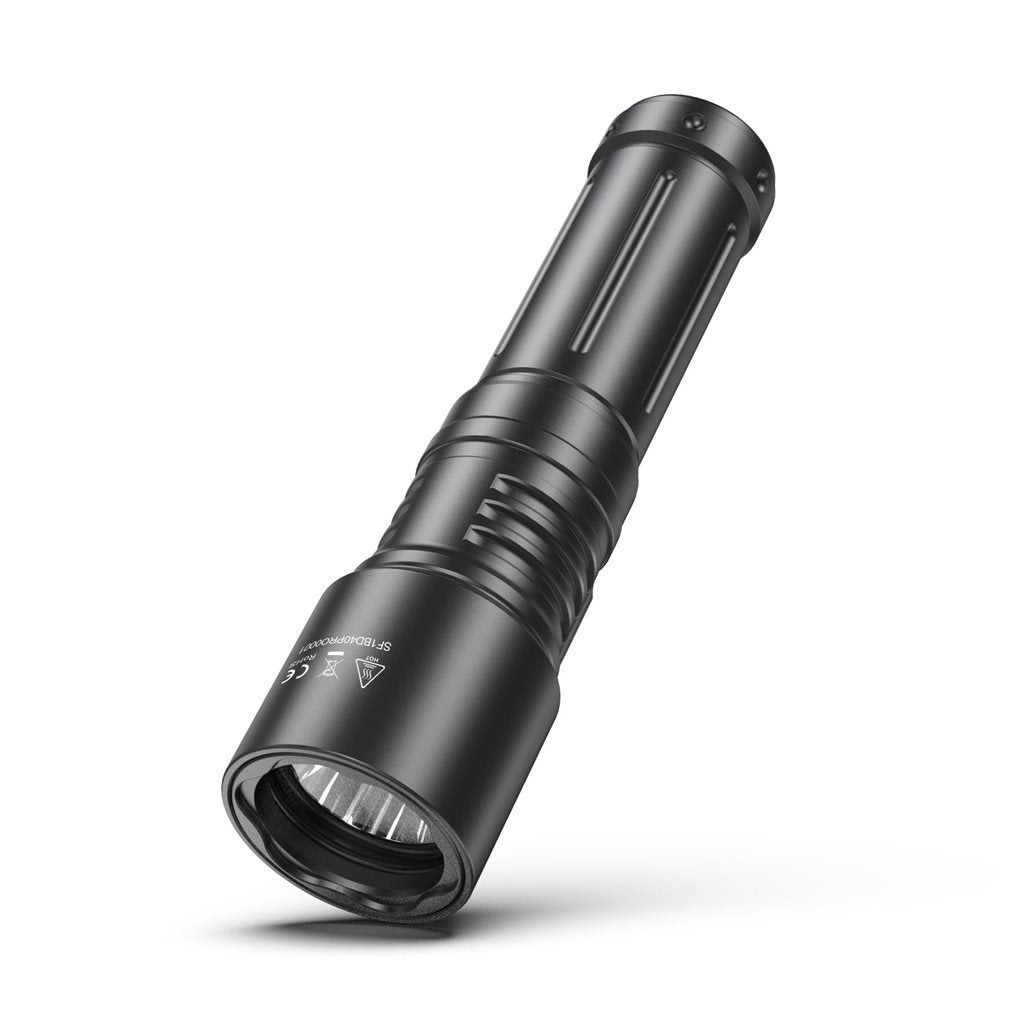 Linterna BD40 PRO recargable impermeable 3000 lúmenes alcance 464 m negra