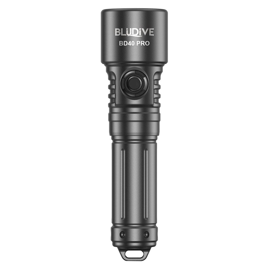 Linterna BD40 PRO recargable impermeable 3000 lúmenes alcance 464 m negra