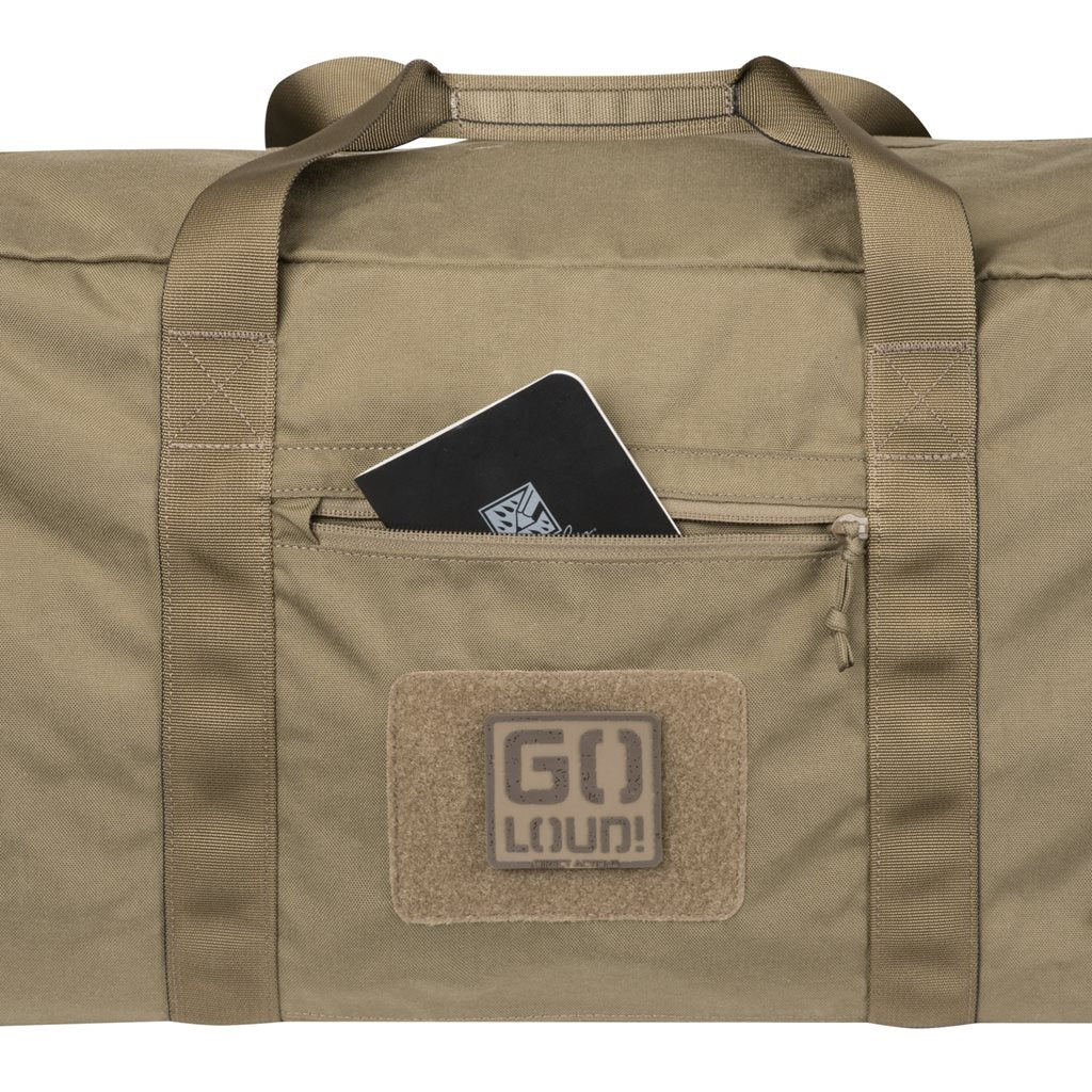 Bolsa de viaje DEPLOYMENT 42 L con material resistente, cremalleras YKK, correa de hombro ajustable y asa central robusta