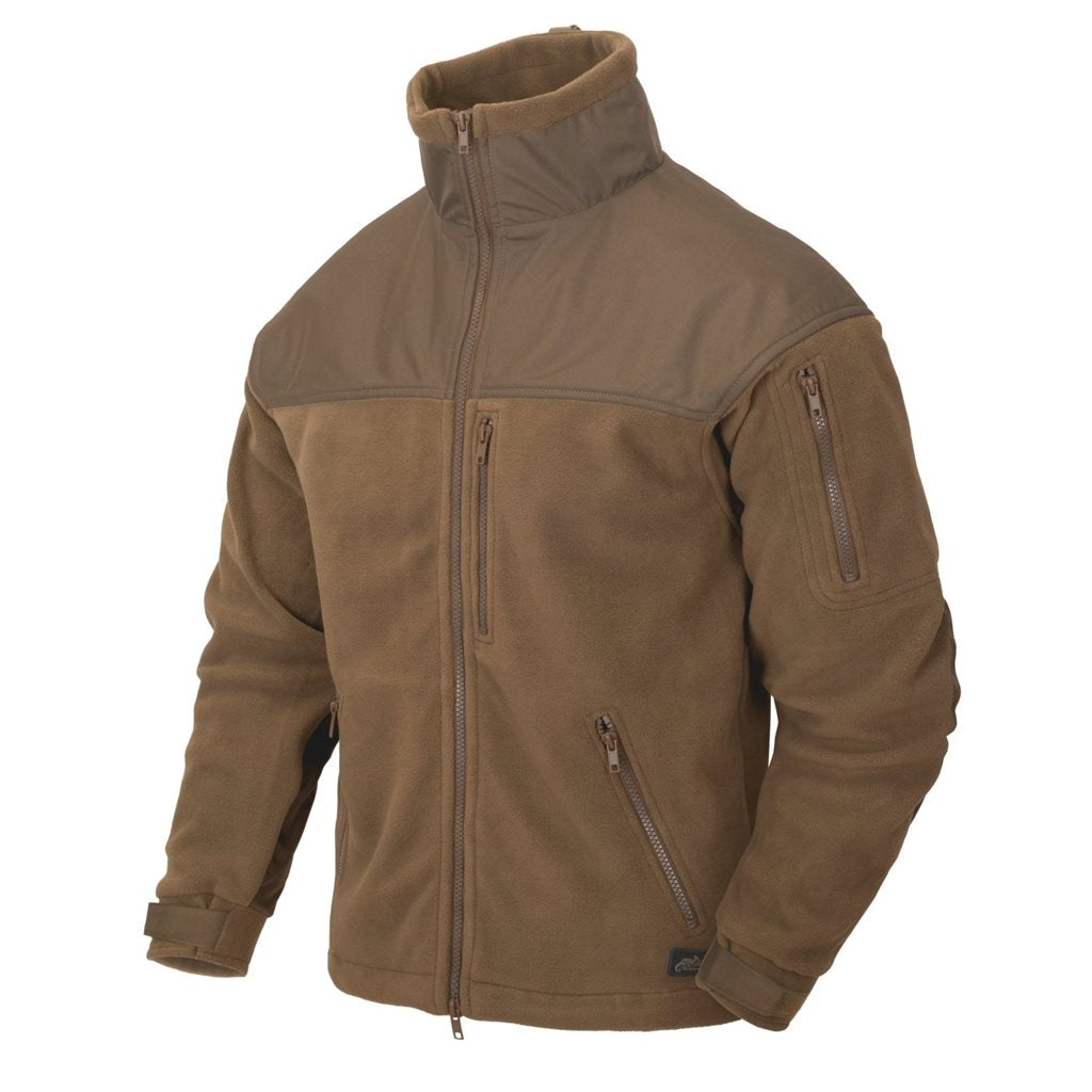 Chaqueta Classic Army Fleece color coyote, forro polar, corte cómodo y múltiples bolsillos