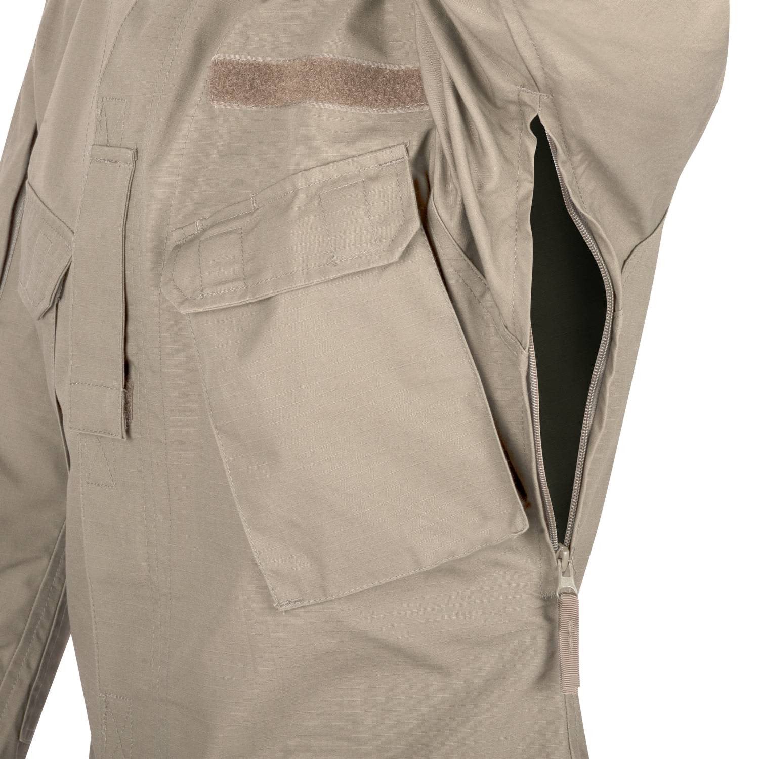 Chaqueta CPU rip-stop estilo ejército polaco, corte moderno y cuello alto forrado