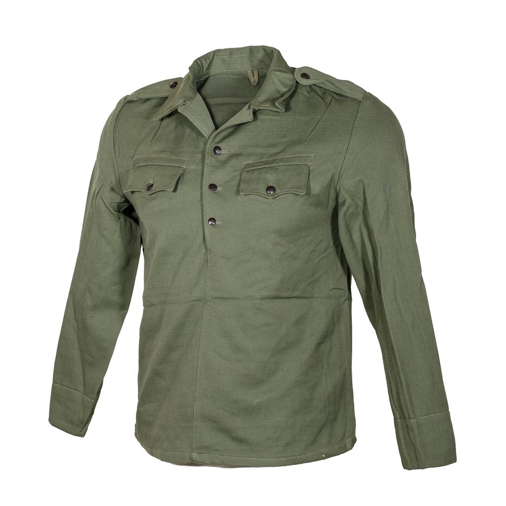 Blusa búlgara verde original con 3 botones, cierre hasta aproximadamente 1/3, nueva almacenada