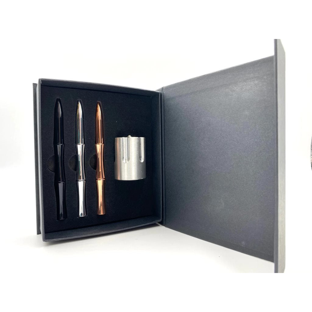 Set de 3 bolígrafos REVOLVER con soporte de aluminio en forma de cargador