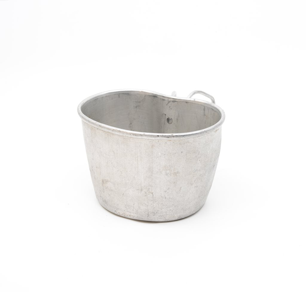 Vaso de aluminio del ejército austriaco usado CGC114AL