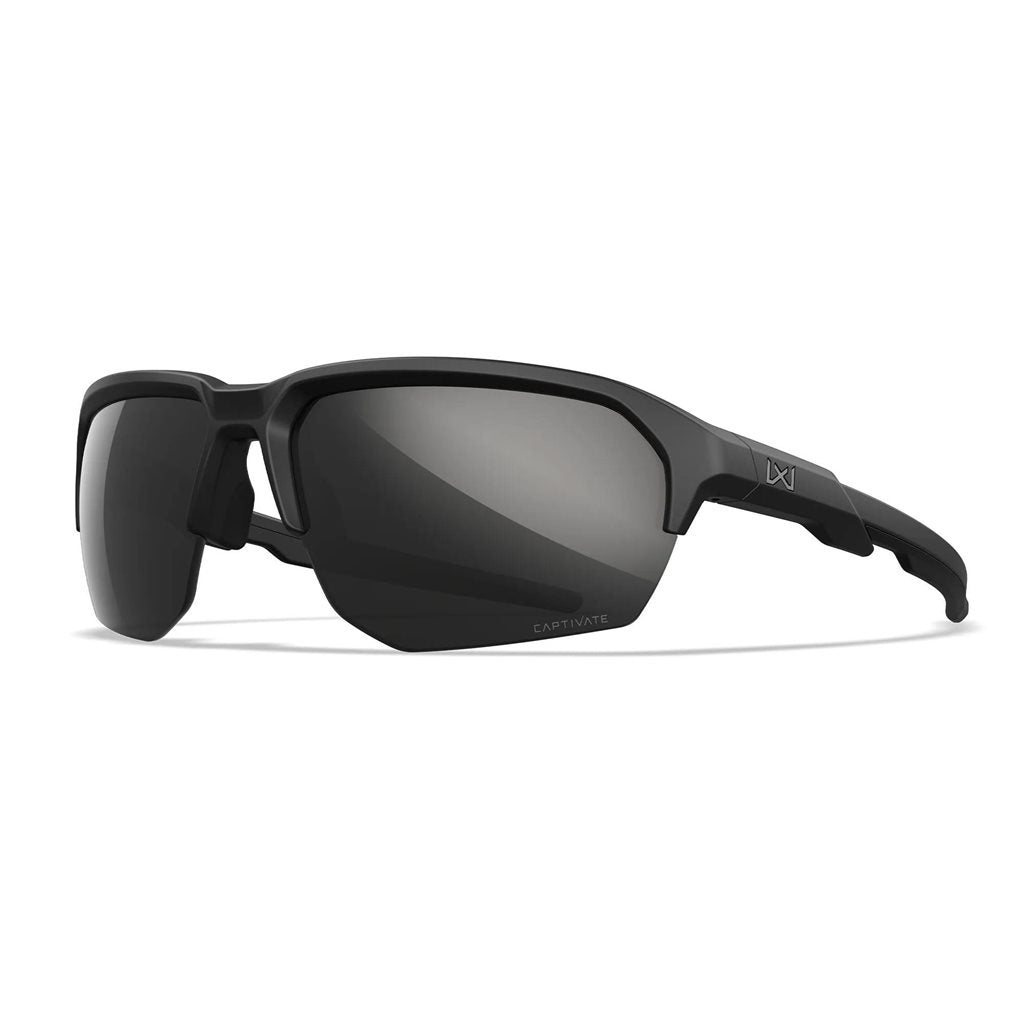 Gafas de tiro WX JAKL CAPTIVATE con marco negro y lentes polarizadas ahumadas