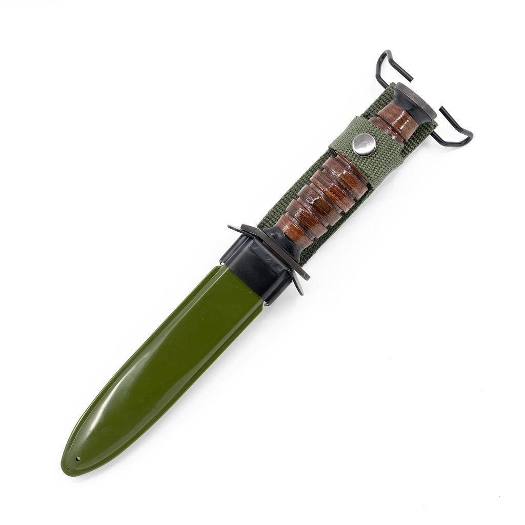 Reproducción del cuchillo US M3 WWII con funda de plástico (USMC)