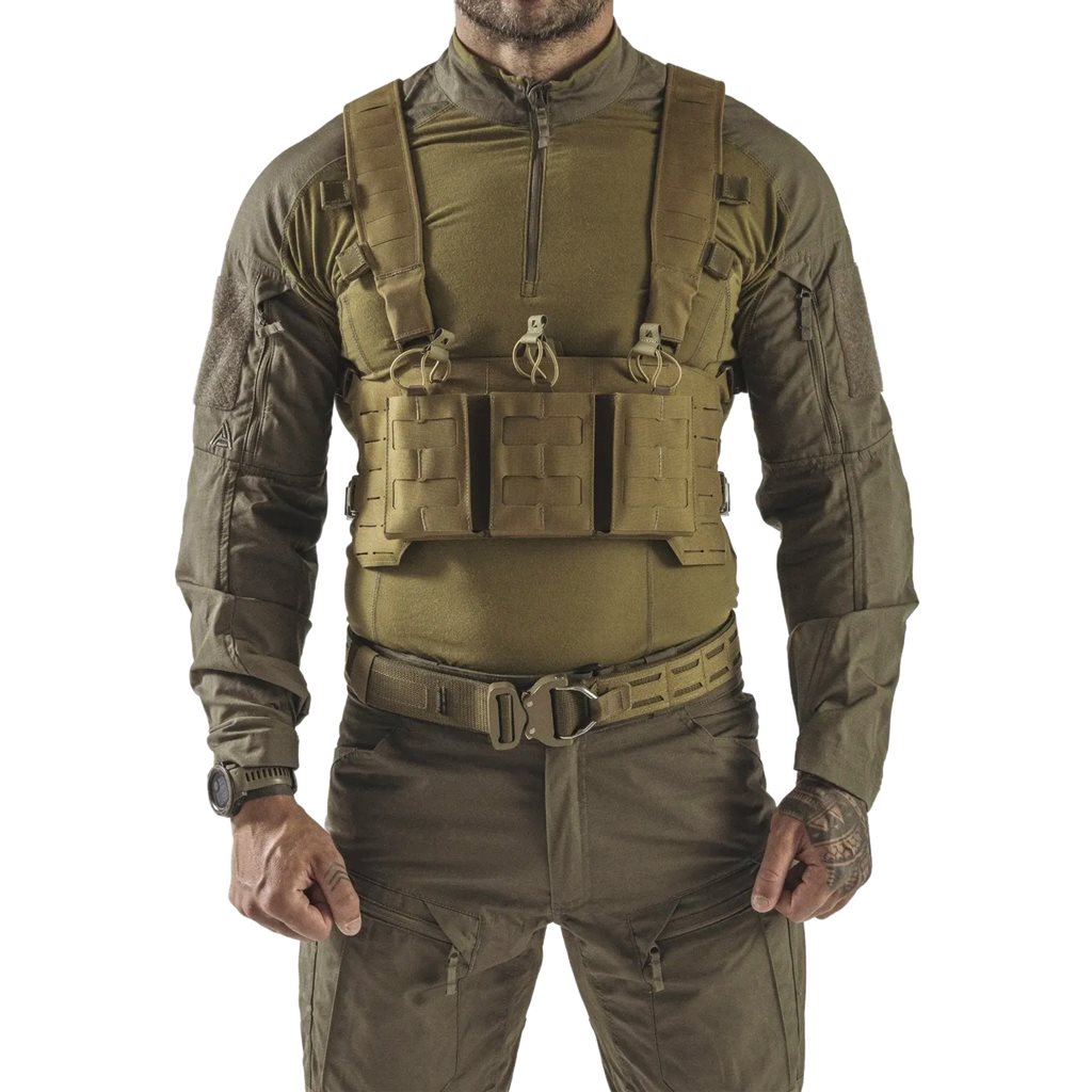 Chest rig CURTISS en Cordura® 500D y nylon 210D con tres bolsillos para cargadores .308 WIN