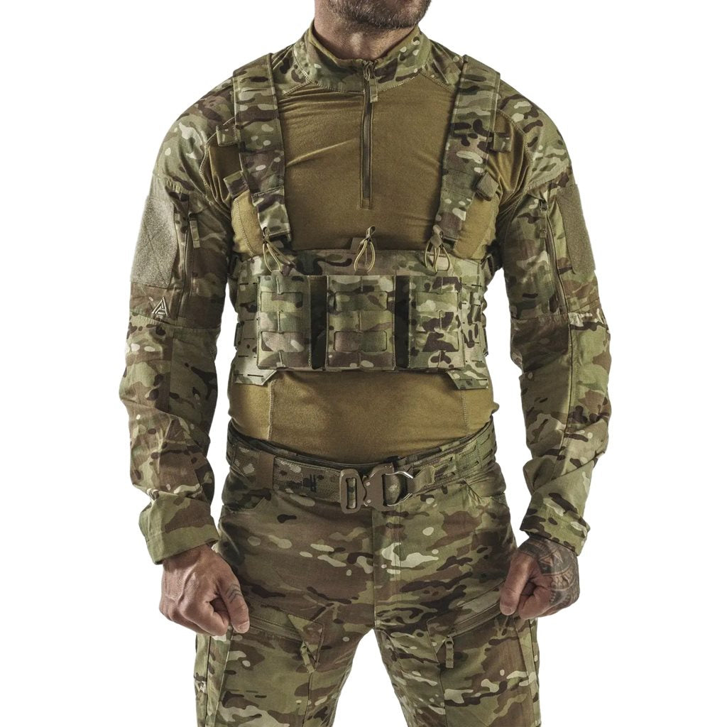 Chest rig CURTISS en Cordura® 500D y nylon 210D con tres bolsillos para cargadores .308 WIN