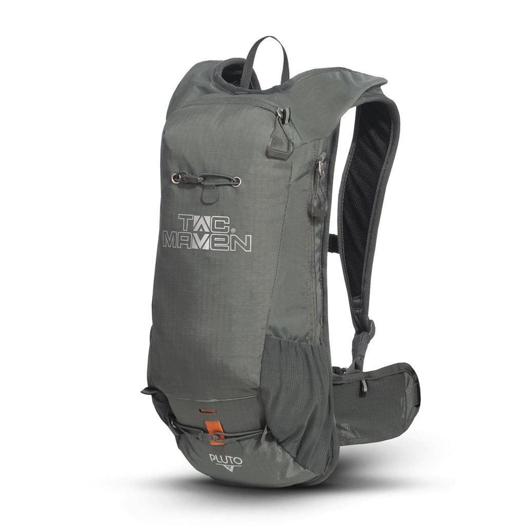 Mochila de hidratación PLUTO 9L negra, ligera y compacta