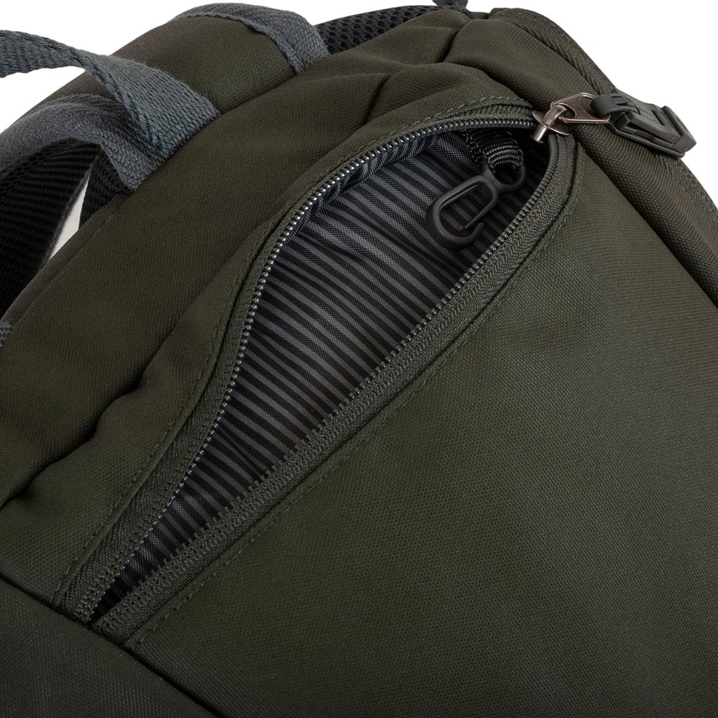 Mochila BAHN 22 litros Forest Night, vista frontal