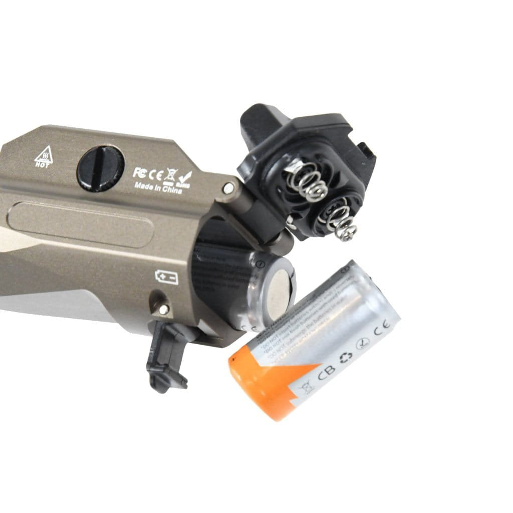 Linterna táctica DAŽBOG PT02 color khaki para pistola, aluminio CNC, IP65
