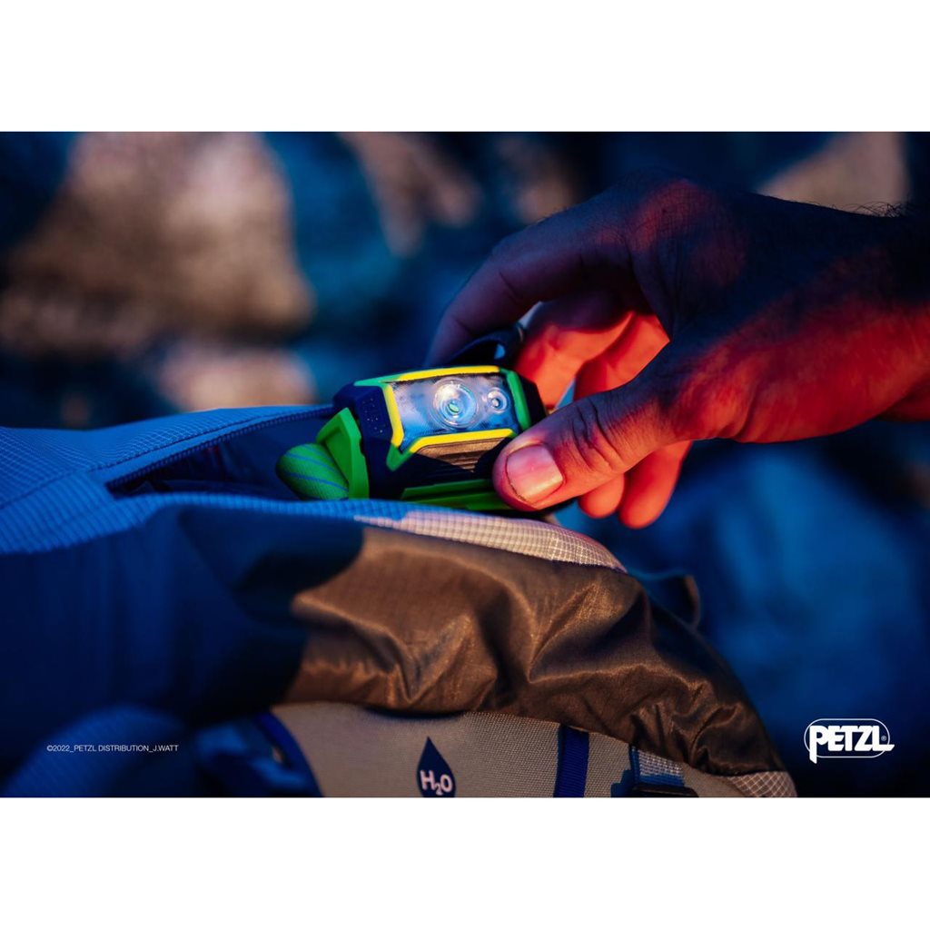 Linterna frontal TIKKA de PETZL con reflector fosforescente