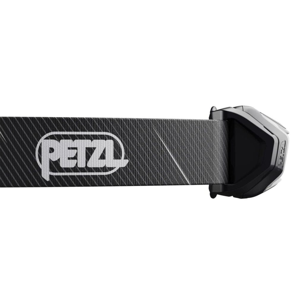 Linterna frontal TIKKA 2025 negra de PETZL