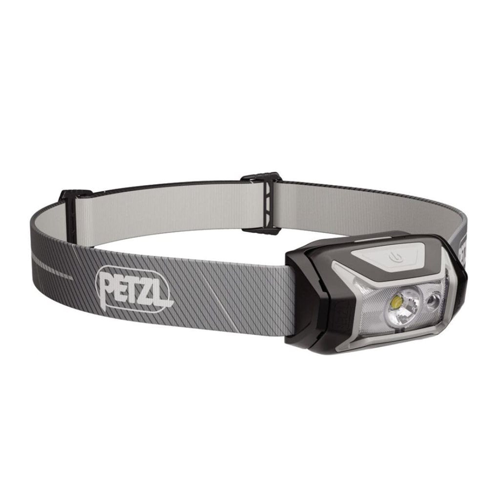 Linterna frontal TIKKA CORE 2025 negra de Petzl, 450 lúmenes, reflector fosforescente y batería CORE incluida