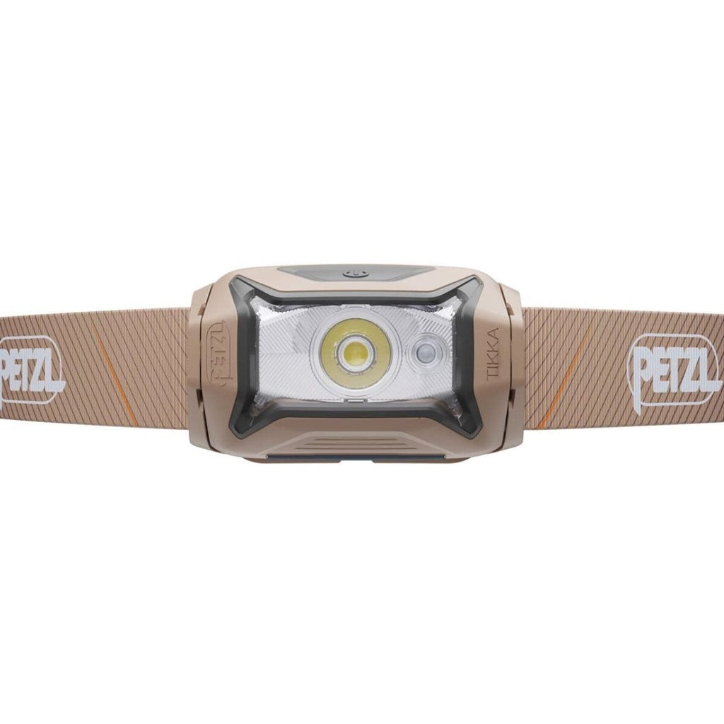 Linterna frontal TIKKA CORE 2025 negra de Petzl, 450 lúmenes, reflector fosforescente y batería CORE incluida