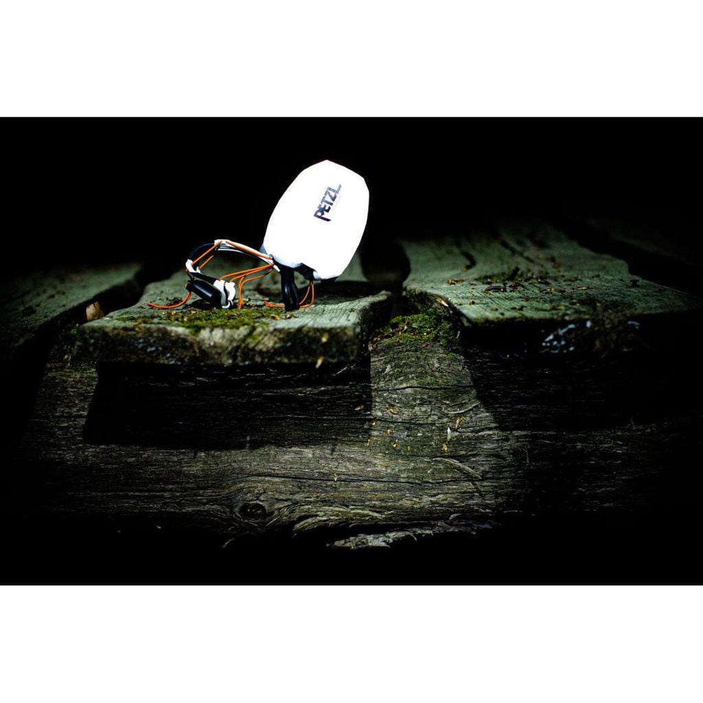 Funda de transporte Petzl SHELL LT para linterna frontal