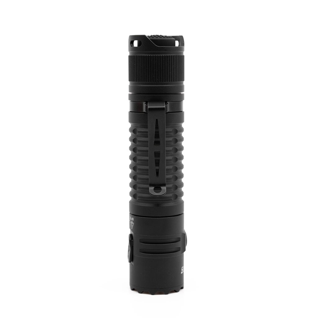 Linterna recargable EST2 compacta con lente TIR y reflector SMO
