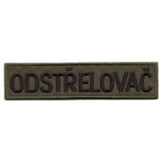 Parche VELCRO olivo con texto ODSTŘELOVAČ para paneles de velcro
