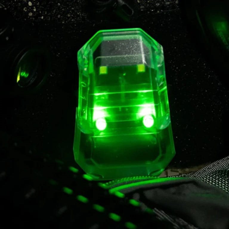 Luz de posición F101 STEALTH SURVIVAL IPX8 negra montada en casco