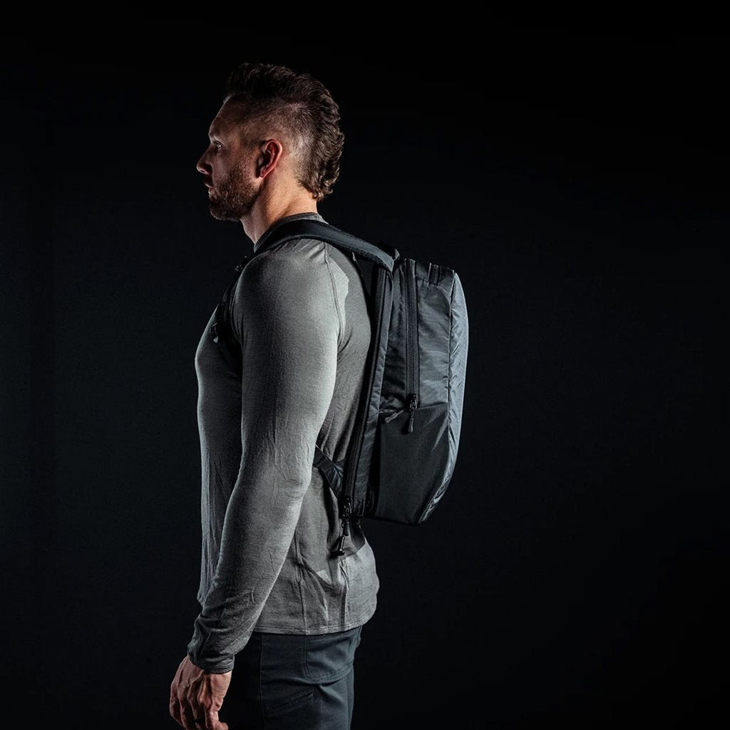 Mochila FADE TRANSPORT 18 L negra - EBERLESTOCK, variante compacta