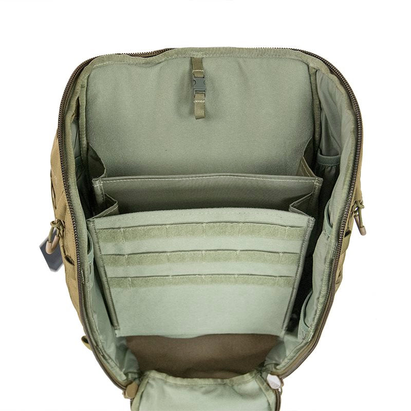 Mochila F5 SWITCHBLADE negra monocámara con portación oculta para arma corta