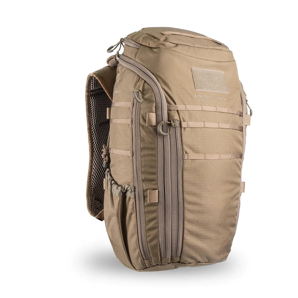 Mochila F5 SWITCHBLADE negra monocámara con portación oculta para arma corta