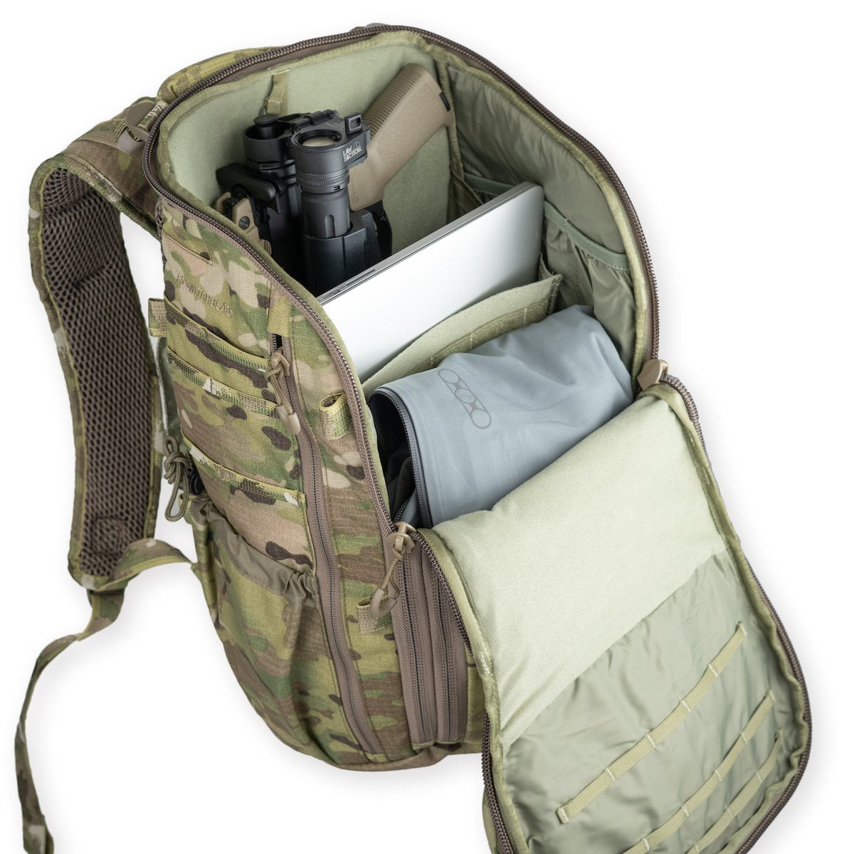 Mochila F5 SWITCHBLADE negra monocámara con portación oculta para arma corta