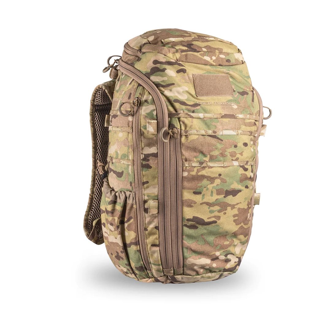 Mochila F5 SWITCHBLADE negra monocámara con portación oculta para arma corta