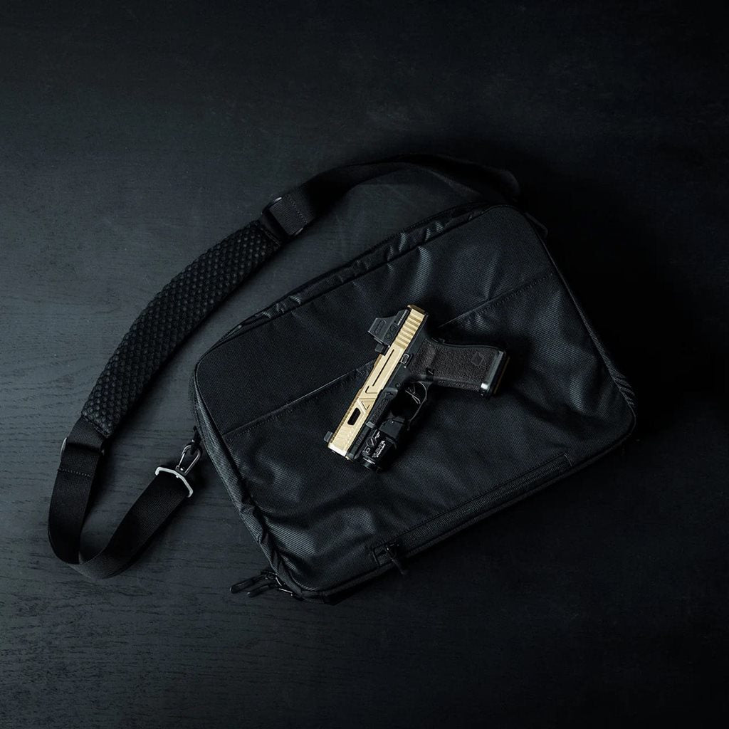 Bolsa bandolera FADE BRIEF negra Eberlestock, para portátil y porte oculto